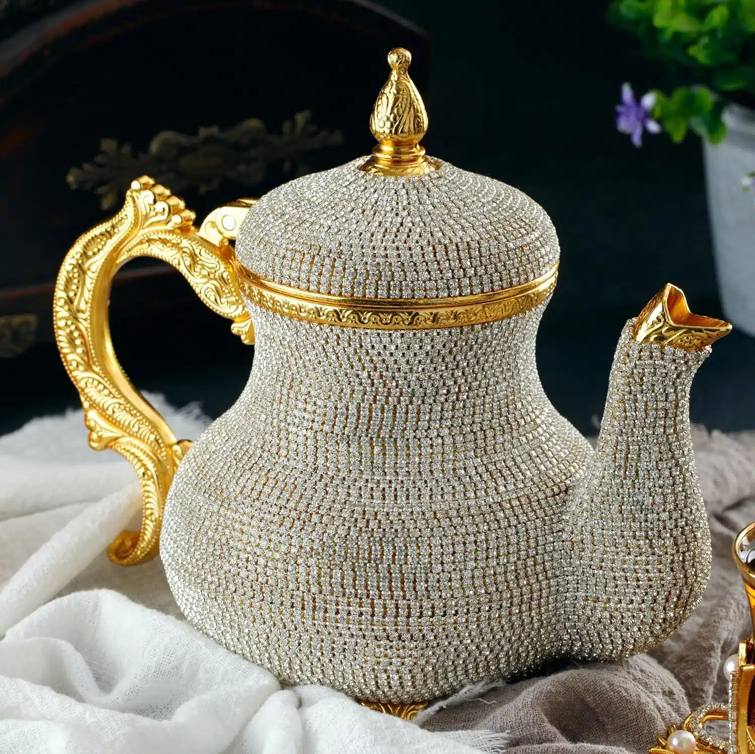 Théière marocaine : Guide complet 2025 2 Théière Marocaine Luxueuse